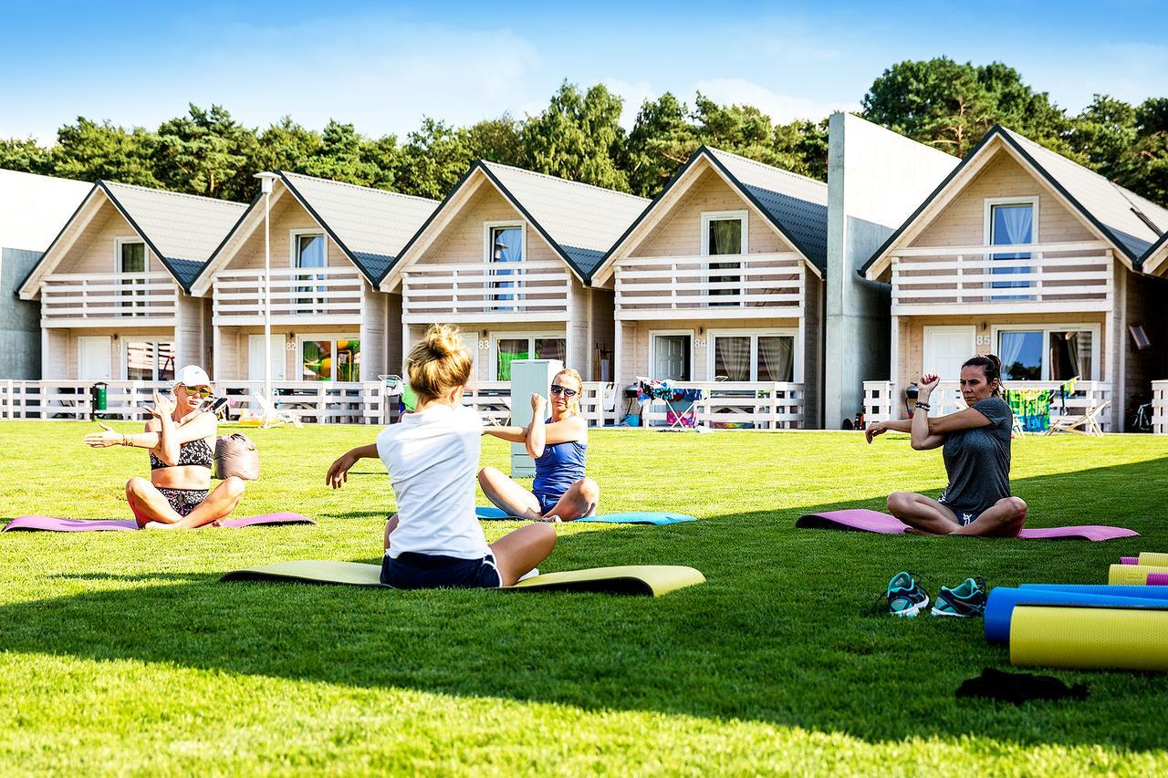 Holiday Park & Resort Rowy Ровы Экстерьер фото